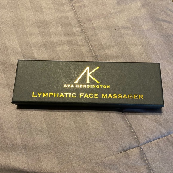 Lymphatic Face massager by Ava Kensington - Picture 2 of 3